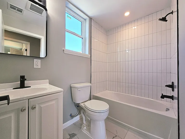 30 Auburn St #2 — Photo 13