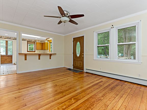 JanetB-3740 Mill Ln-2.JPG