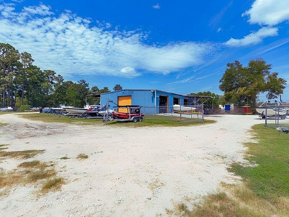 4th image of 24727 Fm 2100 Rd
