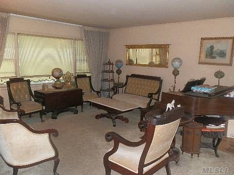 2nd image of 202 Island Pkwy W