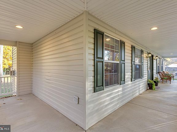 5th image of 27692 Valley Wood Ct