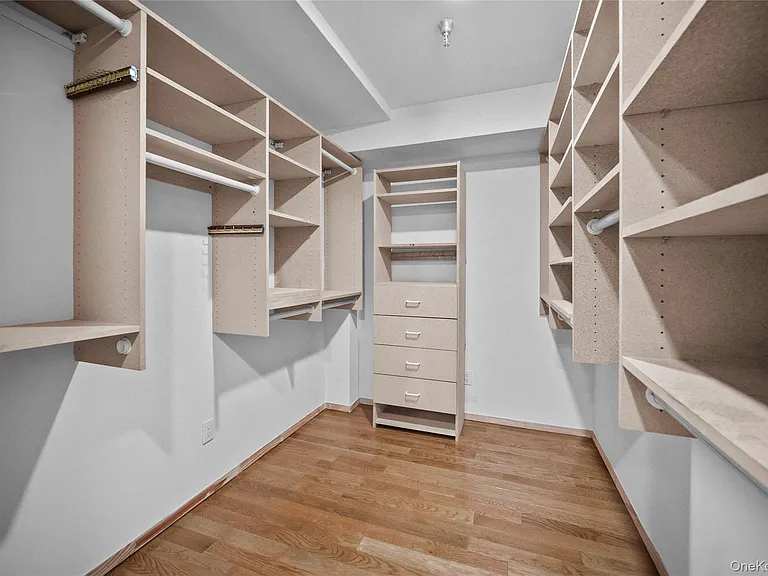 520 Ashford Ave #5 — Photo 30