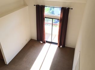 28007 Tiffany Ln Unit 318, Santa Clarita, CA 91387