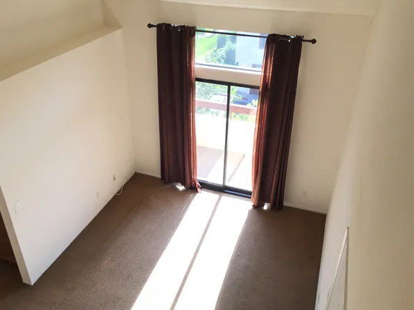 28007 Tiffany Ln Unit 318, Santa Clarita, CA 91387