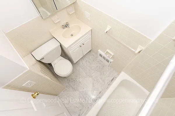 Rented by Copperwood Real Estate | media 15