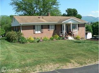 308 N Court St, Luray, VA