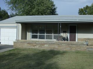 2914 S Vine St, Wichita, KS 67217
