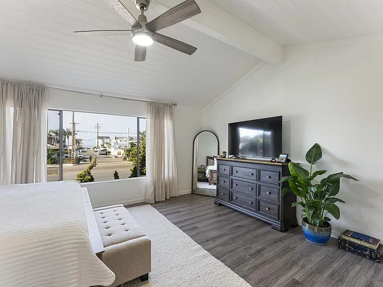 2435 Camino Del Mar — Photo 18