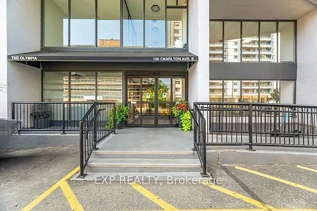 150 Charlton Ave E #608 — Photo 2