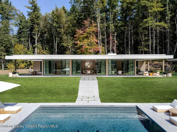 27 Lake Ridge Lane, Craryville, NY 12521