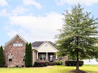 142 Spencer Springs Dr, Gallatin, TN 37066