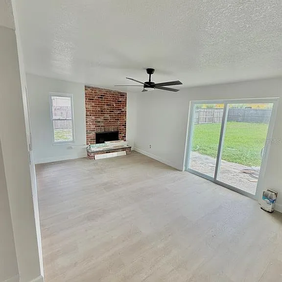1518 Deming Dr — Photo 9