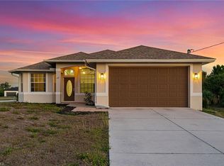 162 Peerless St, Lehigh Acres, FL 33974