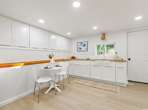 1570 Ohu St #B, Honolulu, HI 96819