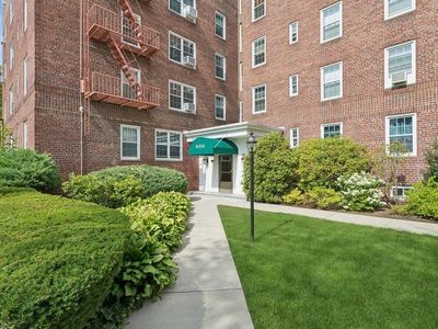 8350 Boulevard E APT 4B, North Bergen, NJ, 07047