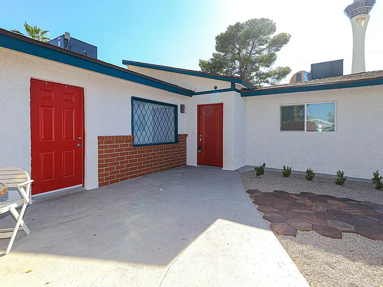 2100 Santa Ynez Dr — Photo 5