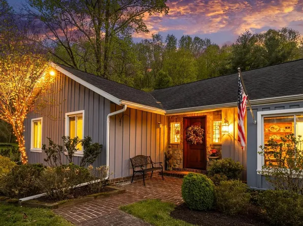 13928 Green Branch Dr, Phoenix, MD 21131