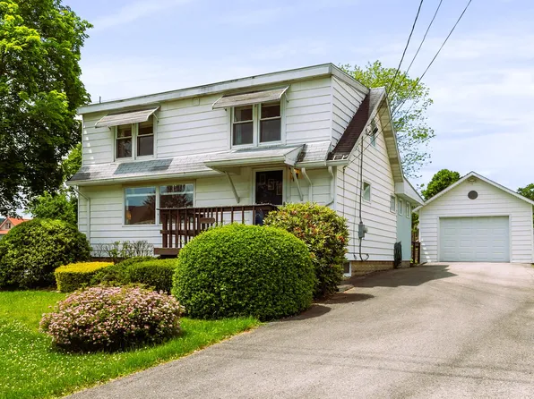 402 Poplar Ave, Clearfield, PA 16830