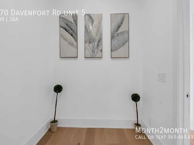 270 Davenport Rd #5 — Photo 31