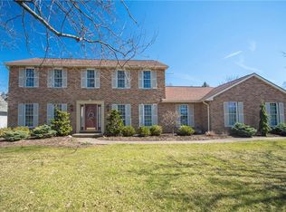 3252 Malory Cir NW, Canton, OH 44708