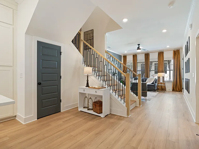 1801 Rivo Ln — Photo 5