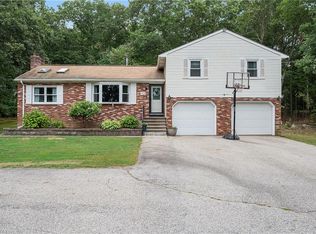 1030 Tarkiln Rd, Burrillville, RI 02830