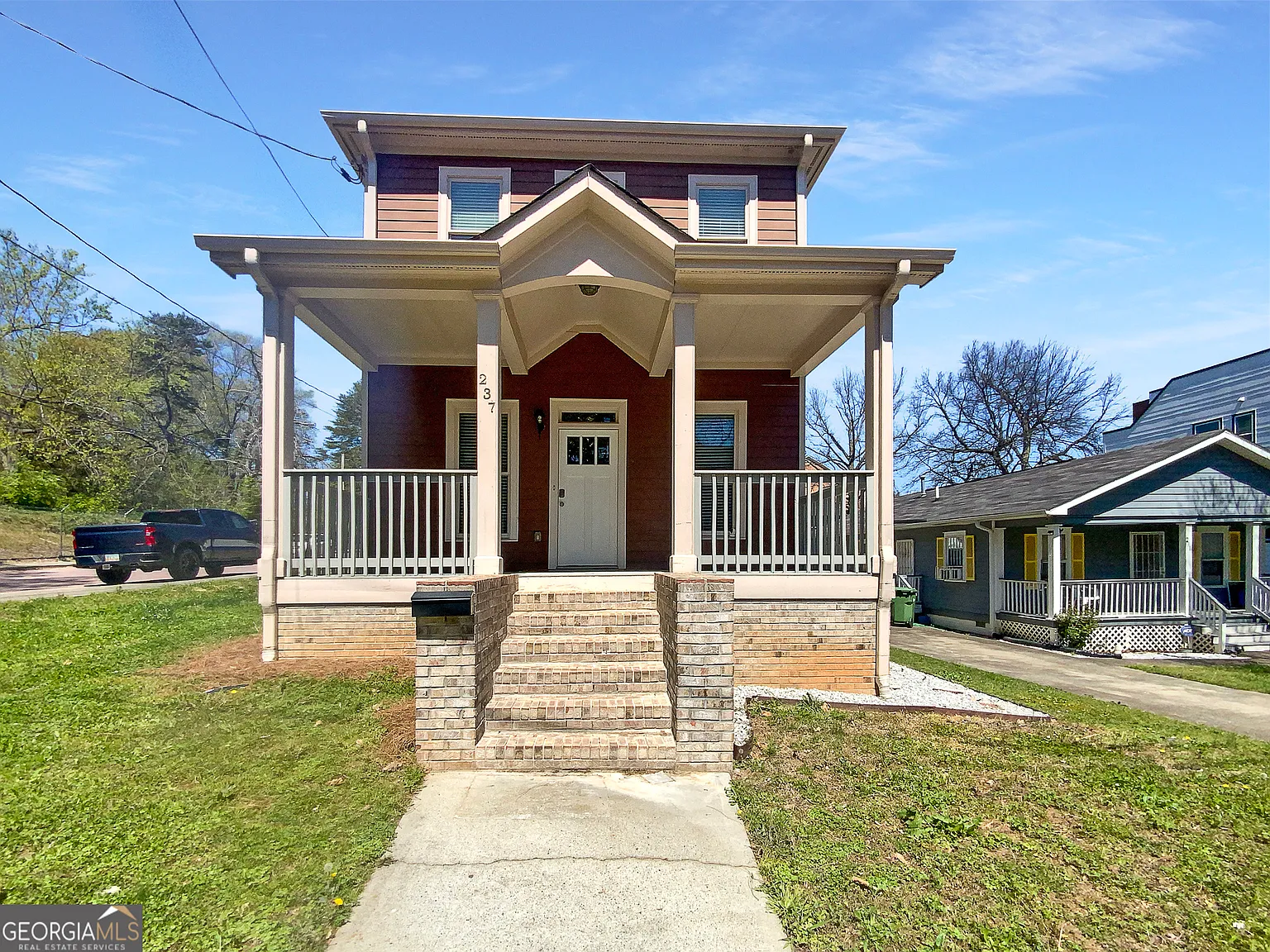 237 Crumley St SW photo 1
