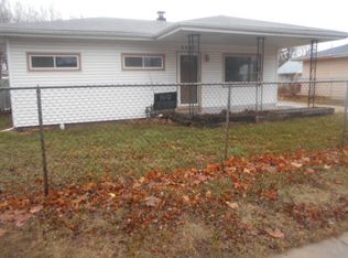 7501 Randy Rd, Machesney Park, IL 61115