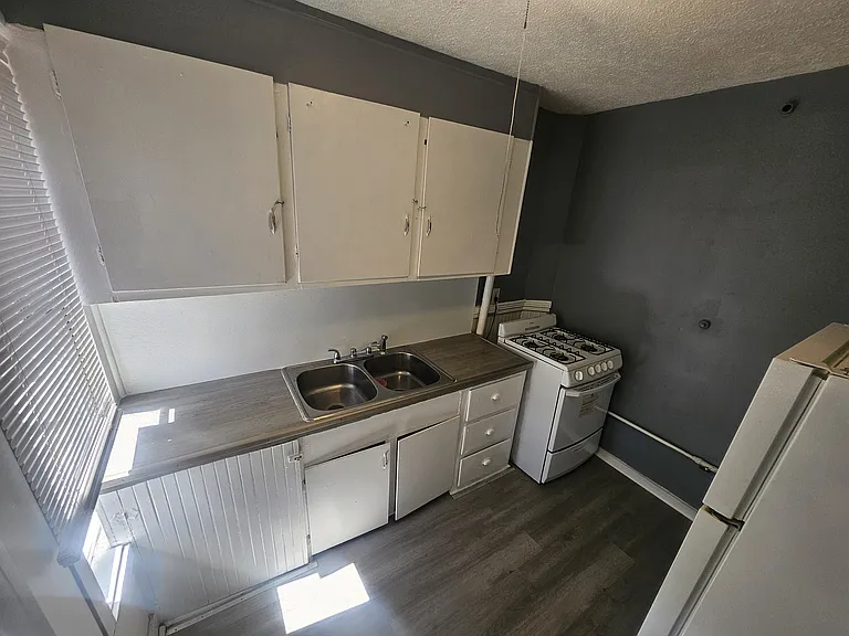 287 Lake Ave #10 — Photo 6