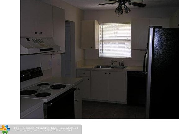3rd image of 6707 S Parkway Dr #4-10