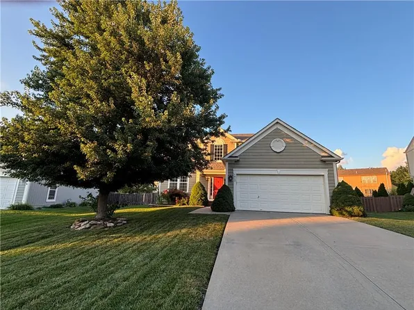 1840 W Fredrickson Cir, Olathe, KS 66061