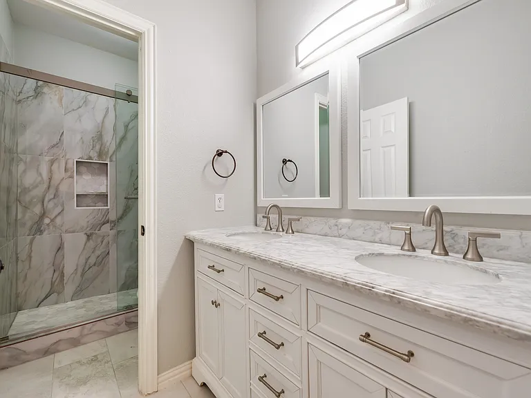 9301 Preston Trl — Photo 10