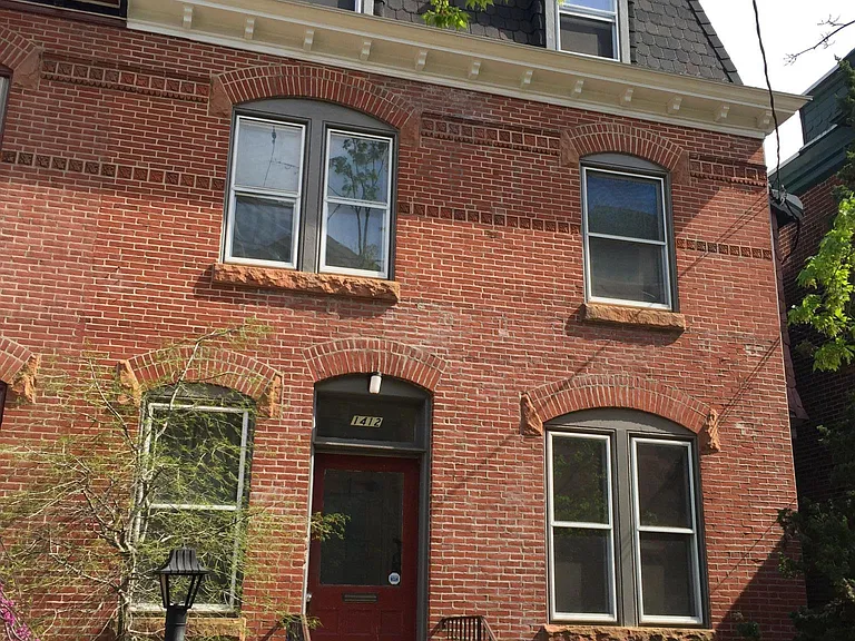 1412 N Van Buren St #3 — Photo 2
