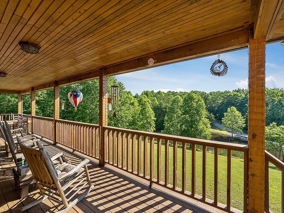 7th image of this home