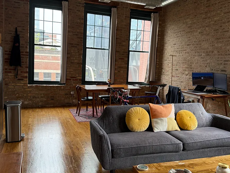 833-845 W Fulton Market #314 — Photo 2