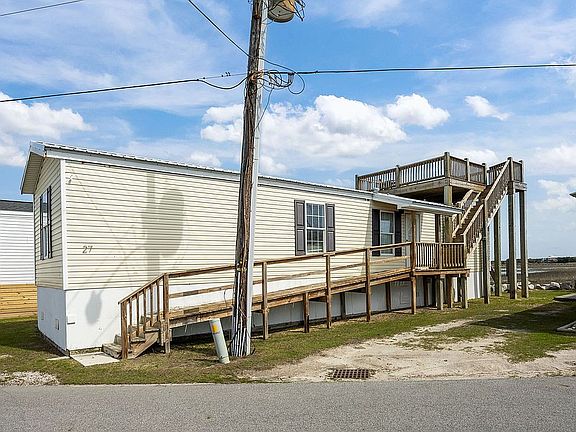 5th image of 1511 E Fort Macon Rd