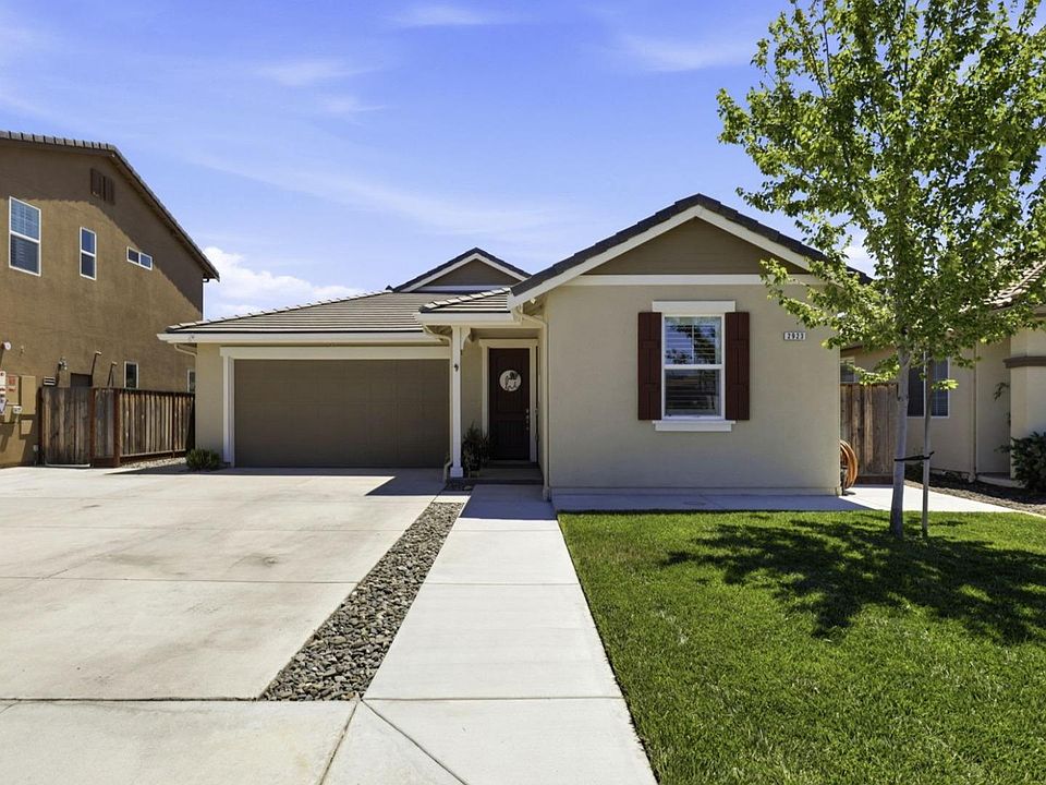 1st image of 2923 Kings Way
