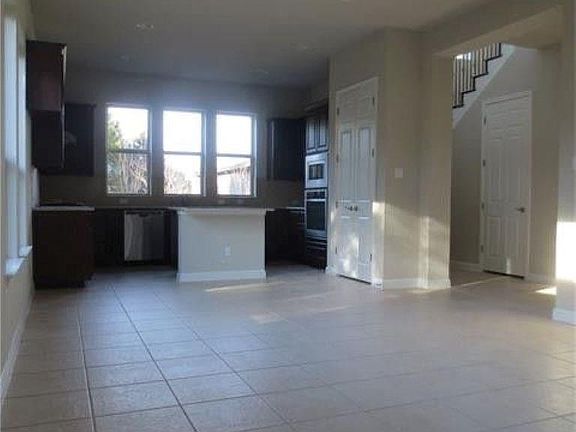 3rd image of 409 Penny Kathleen Ct