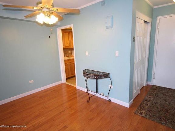 2nd image of 830 Howard Ave APT 6E
