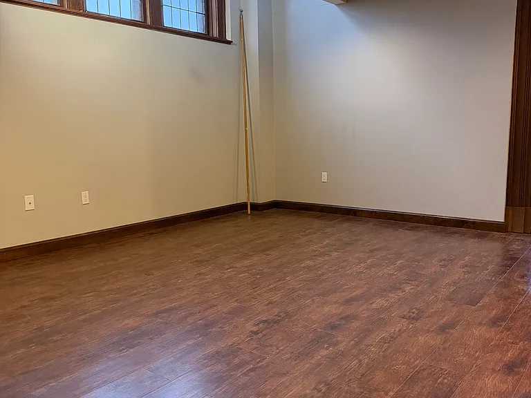 1054 S Kingshighway Blvd #M — Photo 8