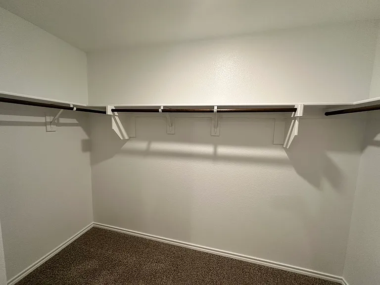 3520 Bridgeport Dr — Photo 10