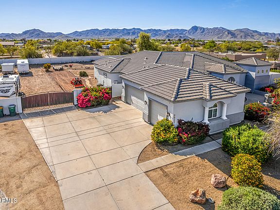 3rd image of 3012 N 190TH Drive