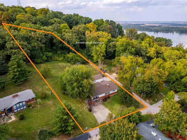 409 Luke St, Clarksville, MO 63336
