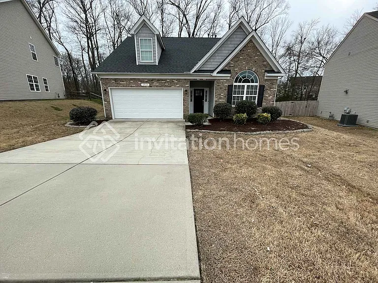 2826 Parsifal Ln — Photo 1