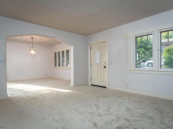 5th image of 2402 El Moreno St