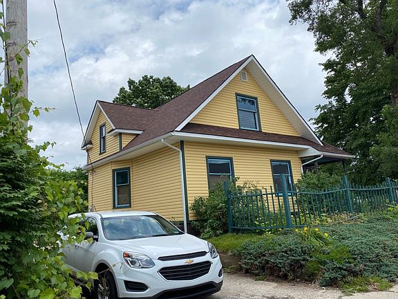 3rd image of 315 E Bronson St