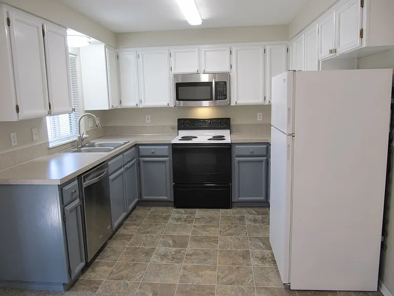 5205 9th Ct SE — Photo 5