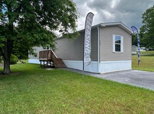512 Earnhardt Dr, Altoona, PA 16601