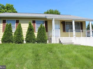 233 Wakefield Rd, Hagerstown, MD 21740