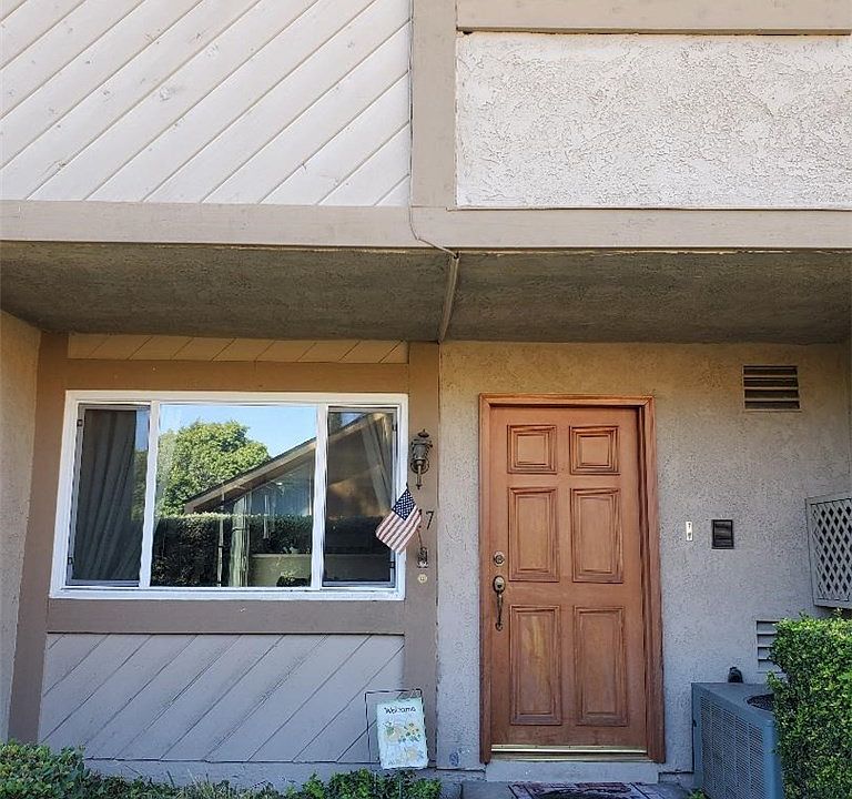 2nd image of 517 W 9th St